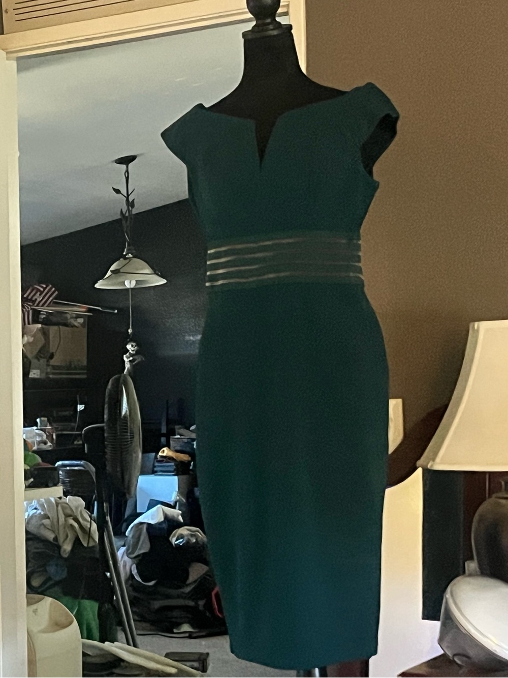 VENUS Emerald Green Cap-Sleeve Sheath Dress